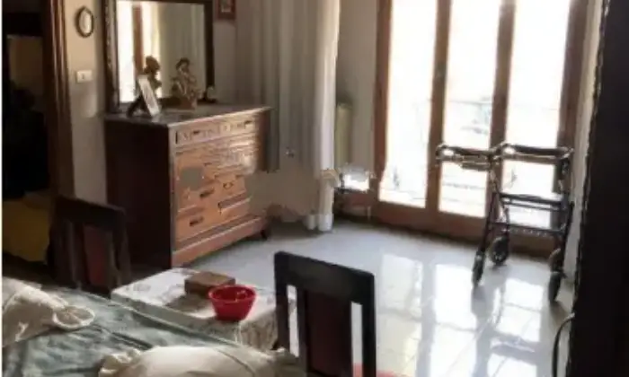 Rexer-Ortona-Appartamento-su-due-piani-in-vendita-in-via-Santa-Brigida-Camera-da-letto-matrimoniale
