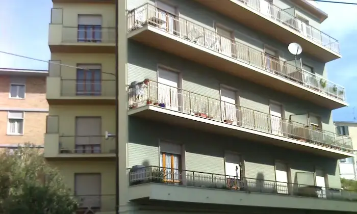 Rexer-Ortona-Appartamento-su-due-piani-in-vendita-in-via-Santa-Brigida-Facciata