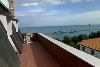 Rexer-Ortona-Appartamento-su-due-piani-in-vendita-in-via-Santa-Brigida-Terrazzo