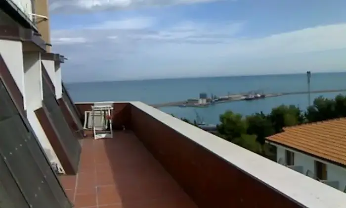 Rexer-Ortona-Appartamento-su-due-piani-in-vendita-in-via-Santa-Brigida-Terrazzo