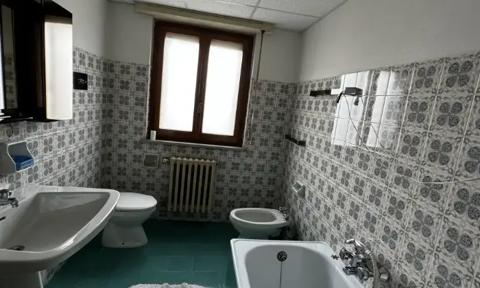 Rexer-Ortona-Appartamento-su-due-piani-in-vendita-in-via-Santa-Brigida-Bagno