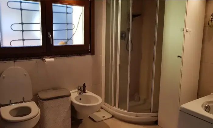 Rexer-Esine-Trilocale-in-vendita-in-via-Giuseppe-Mazzini-ad-Esine-Bagno