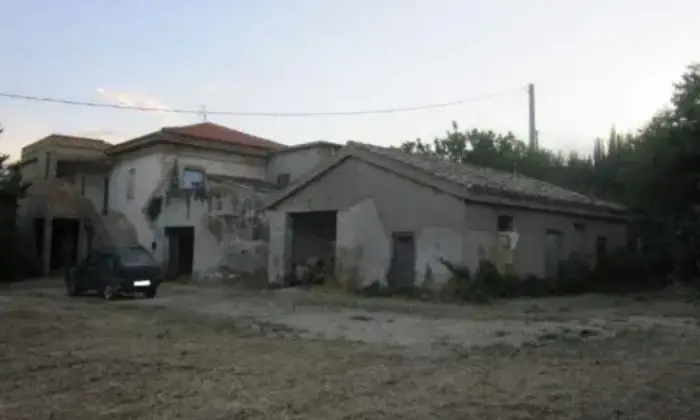 Rexer-Citt-SantAngelo-Casalecascina-in-vendita-in-via-Pasquale-Pace-a-Citt-SantAngelo-Giardino
