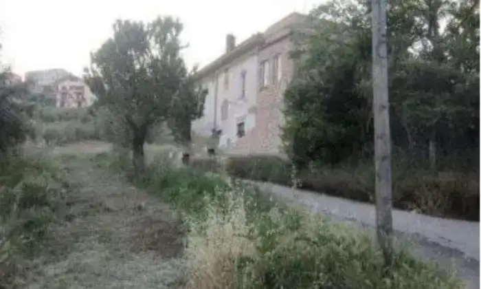 Rexer-Citt-SantAngelo-Casalecascina-in-vendita-in-via-Pasquale-Pace-a-Citt-SantAngelo-Giardino