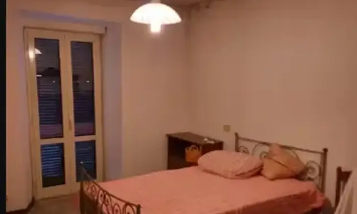 Rexer-Miranda-Porzione-di-Casa-a-Miranda-IS-CameraDaLetto