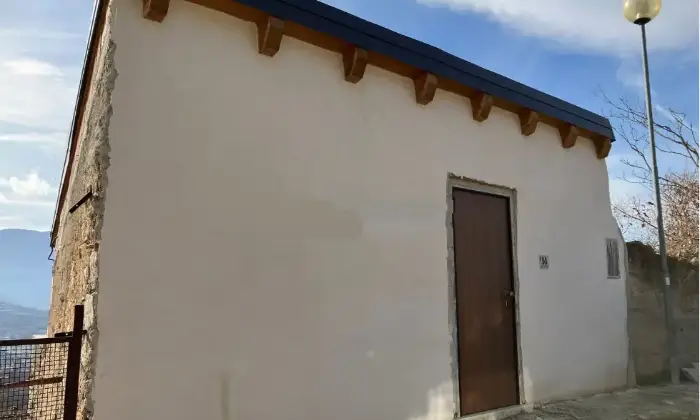 Rexer-Gioia-dei-Marsi-Casa-di-paese-in-vendita-in-via-Gretta-Altro