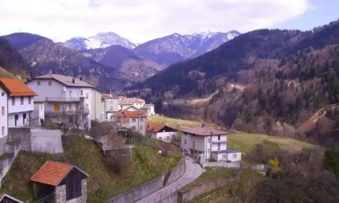 Rexer-Paularo-Appartamento-in-vendita-a-Lambrugno-localit-di-Paularo-UD-Giardino