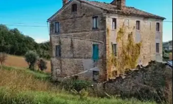Rexer-Mogliano-Casolare-storico-in-Contrada-Streggiano-a-Mogliano-Terrazzo