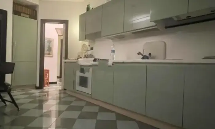 Rexer-Camogli-Quadrilocale-in-vendita-in-via-Giuseppe-Garibaldi-Cucina