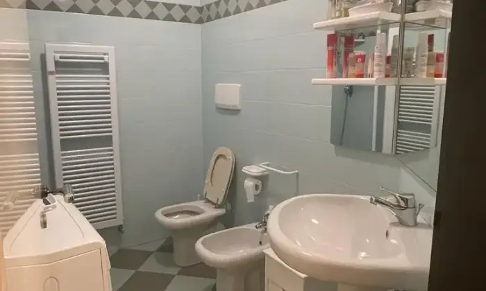 Rexer-Camogli-Quadrilocale-in-vendita-in-via-Giuseppe-Garibaldi-Bagno