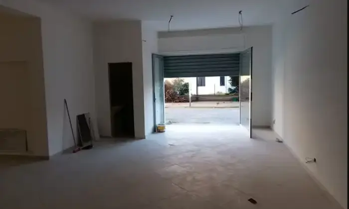 Rexer-Crosia-Locale-commerciale-in-vendita-in-via-Allende-a-Crosia-Altro