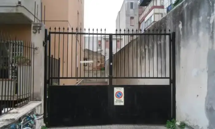 Rexer-Palermo-Vendesi-Appartementino-vani-con-bagnodoccia-finestrato-Altro