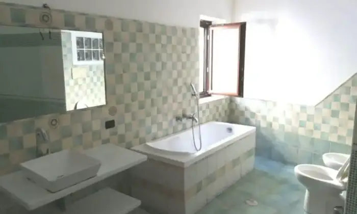 Rexer-San-Salvatore-Telesino-Casa-in-vendita-san-salvatore-telesino-BN-immediato-realizzo-Bagno