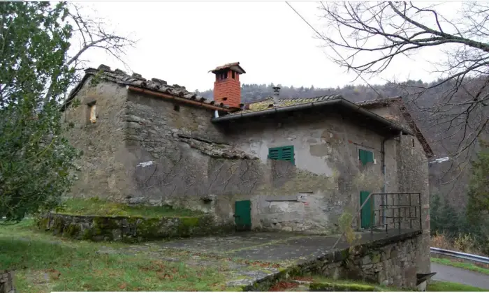 Rexer-Pratovecchio-Stia-Casale-Strada-Comunale-della-Ropa-Pratovecchio-Stia-Giardino