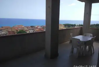 Rexer-Brancaleone-Appartamento-indipendente-in-Villa-Bifamiliare-Terrazzo