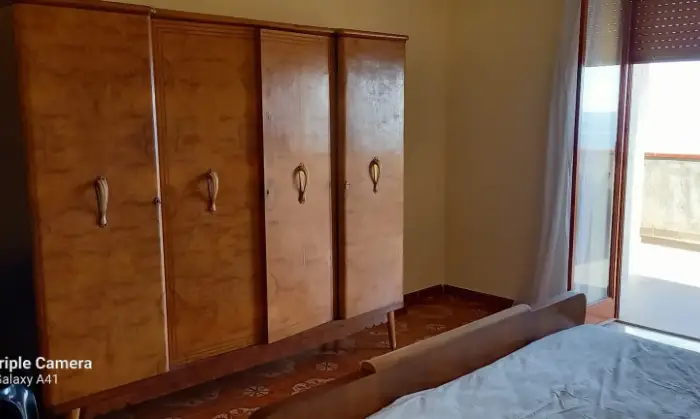 Rexer-Brancaleone-Appartamento-indipendente-in-Villa-Bifamiliare-CameraDaLetto