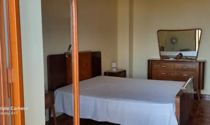 Rexer-Brancaleone-Appartamento-indipendente-in-Villa-Bifamiliare-CameraDaLetto