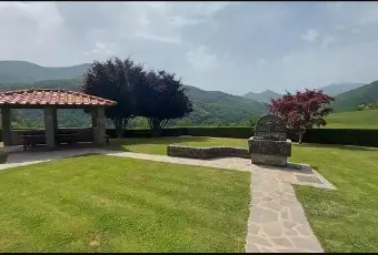 Rexer-San-Marcello-Piteglio-Casale-in-vendita-in-via-la-Sala-San-Marcello-Piteglio-Giardino