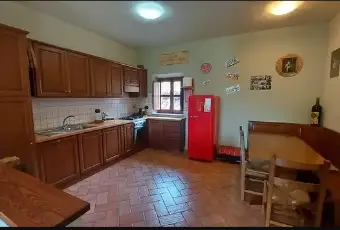 Rexer-San-Marcello-Piteglio-Casale-in-vendita-in-via-la-Sala-San-Marcello-Piteglio-Cucina