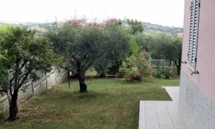 Rexer-Corinaldo-Casa-indipendente-in-vendita-in-strada-Fosso-di-Ripe-Giardino