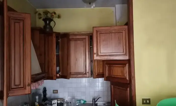 Rexer-Arquata-Scrivia-Vendesi-Appartamento-silenziosom-p-ad-Arquata-Scriva-provincia-Alessandria-Cucina