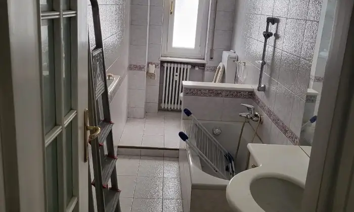 Rexer-Arquata-Scrivia-Vendesi-affittato-app-silenziosom-p-ad-Arquata-Scriva-provincia-Alessandria-Bagno