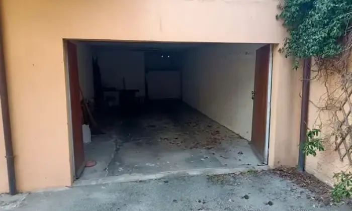 Rexer-Monte-Porzio-Vendesi-Villetta-con-giardino-terrazzo-e-garage-MONTE-PORZIO-PU-Garage