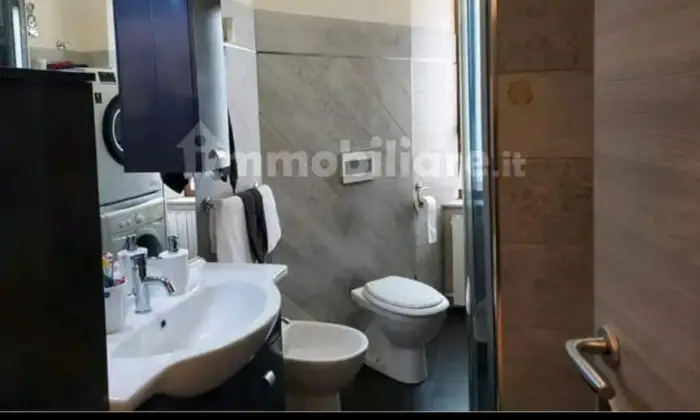 Rexer-Castelnuovo-di-Garfagnana-Appartamento-in-vendita-Bagno