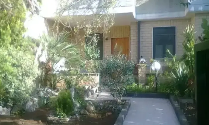 Rexer-Cassano-delle-Murge-Vendesi-villa-singola-Giardino