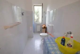 Rexer-Pietraperzia-Vendo-casa-in-campagna-Bagno