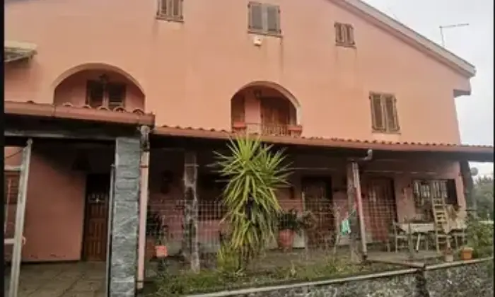 Rexer-Enna-Vendesi-villa-a-ENNA-EN-Terrazzo