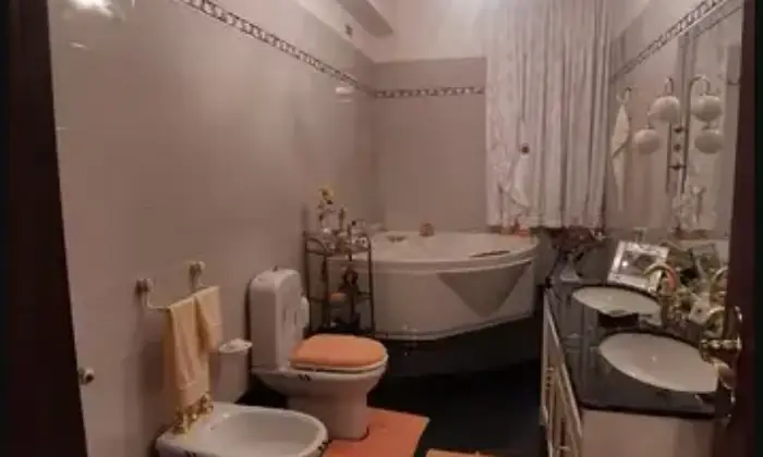 Rexer-Enna-Vendesi-villa-a-ENNA-EN-Bagno