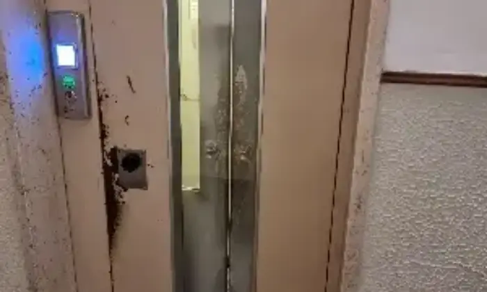 Rexer-Arquata-Scrivia-Vendesi-App-affittato-luminoso-p-ultimo-m-Arquata-Scrivia-Al-Garage