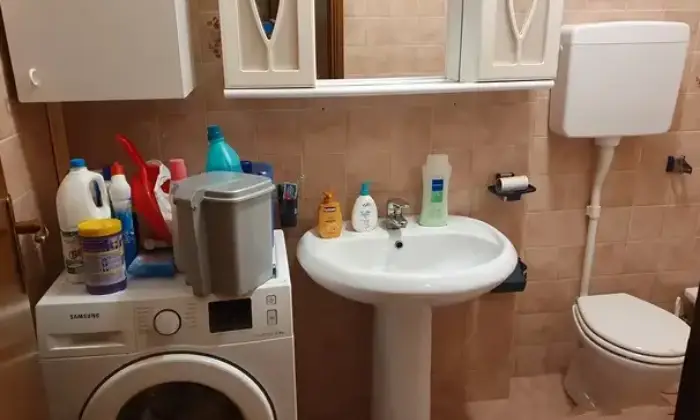 Rexer-Imola-Vendesi-appartamento-zona-centrale-a-IMOLA-BO-Bagno