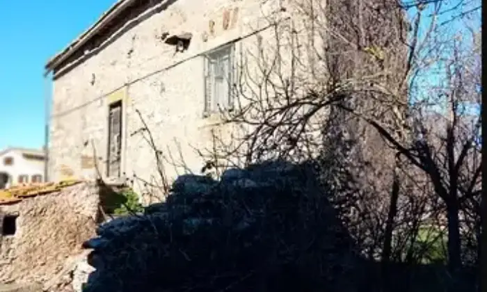 Rexer-Viterbo-Casale-a-pochi-metri-dalle-Terme-dei-Papi-Terrazzo