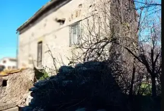 Rexer-Viterbo-Casale-a-pochi-metri-dalle-Terme-dei-Papi-Terrazzo