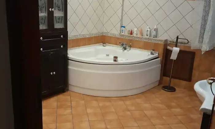Rexer-Belmonte-Mezzagno-Quadrilocale-via-Vladimir-Ilic-Ulianov-Lenin-Belmonte-Mezzagno-Bagno
