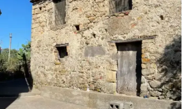 Rexer-SantAngelo-di-Brolo-Vendesi-casa-indipendente-in-via-NovembreSantAngelo-di-Brolo-Terrazzo