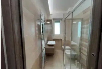 Rexer-Alba-Adriatica-Trilocale-in-vendita-in-via-Versilia-Bagno