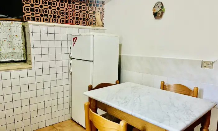 Rexer-Camerota-Arance-HouseCasa-sulla-Calanca-Cucina