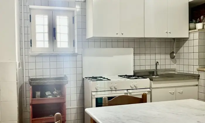 Rexer-Camerota-Arance-HouseCasa-sulla-Calanca-Cucina