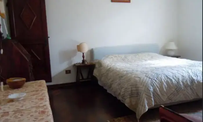 Rexer-Carpegna-Casalecascina-in-vendita-in-via-Poggiale-a-Carpegna-CameraDaLetto