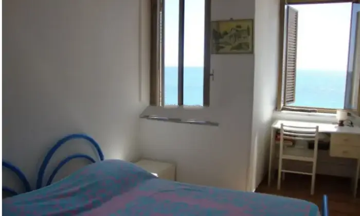 Rexer-Ciro-Marina-Appartamento-in-localit-Villaggio-Solito-Posto-Ciro-Marina-CameraDaLetto