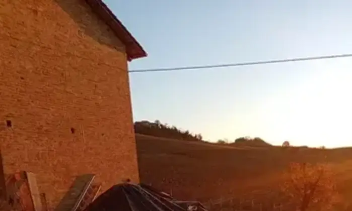 Rexer-Costigliole-dAsti-Vendesi-cascinale-di-mq-Terrazzo