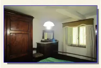 Rexer-Bagni-di-Lucca-Casa-Rustica-in-localit-di-origine-medioevale-sulle-colline-lucchesi-CameraDaLetto