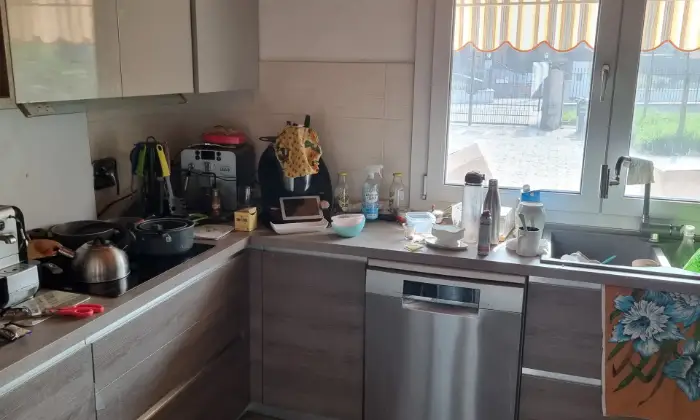 Rexer-Francavilla-Bisio-Vendesi-Villa-in-bioedilizia-Francavilla-B-provAL-Gavishire-Cucina