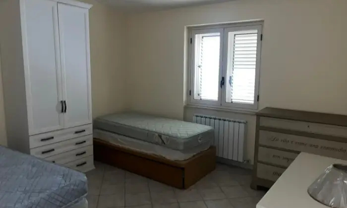 Rexer-Rovito-Vendesi-appartamento-in-Via-XXV-Aprile-a-Rovito-CAMERA-DA-LETTO