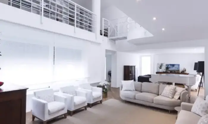 Rexer-Stra-VILLA-INDIPENDENTE-DI-MQ-CON-GIARDINO-Altro