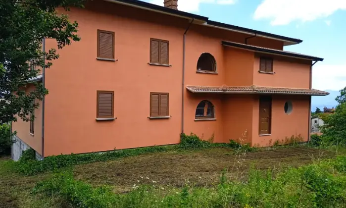 Rexer-Ospedaletto-dAlpinolo-Villa-da-ultimare-nel-parco-del-Partenio-ad-Ospedaletto-dAlpinolo-Giardino
