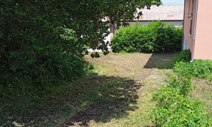 Rexer-Ospedaletto-dAlpinolo-Villa-da-ultimare-nel-parco-del-Partenio-ad-Ospedaletto-dAlpinolo-Giardino